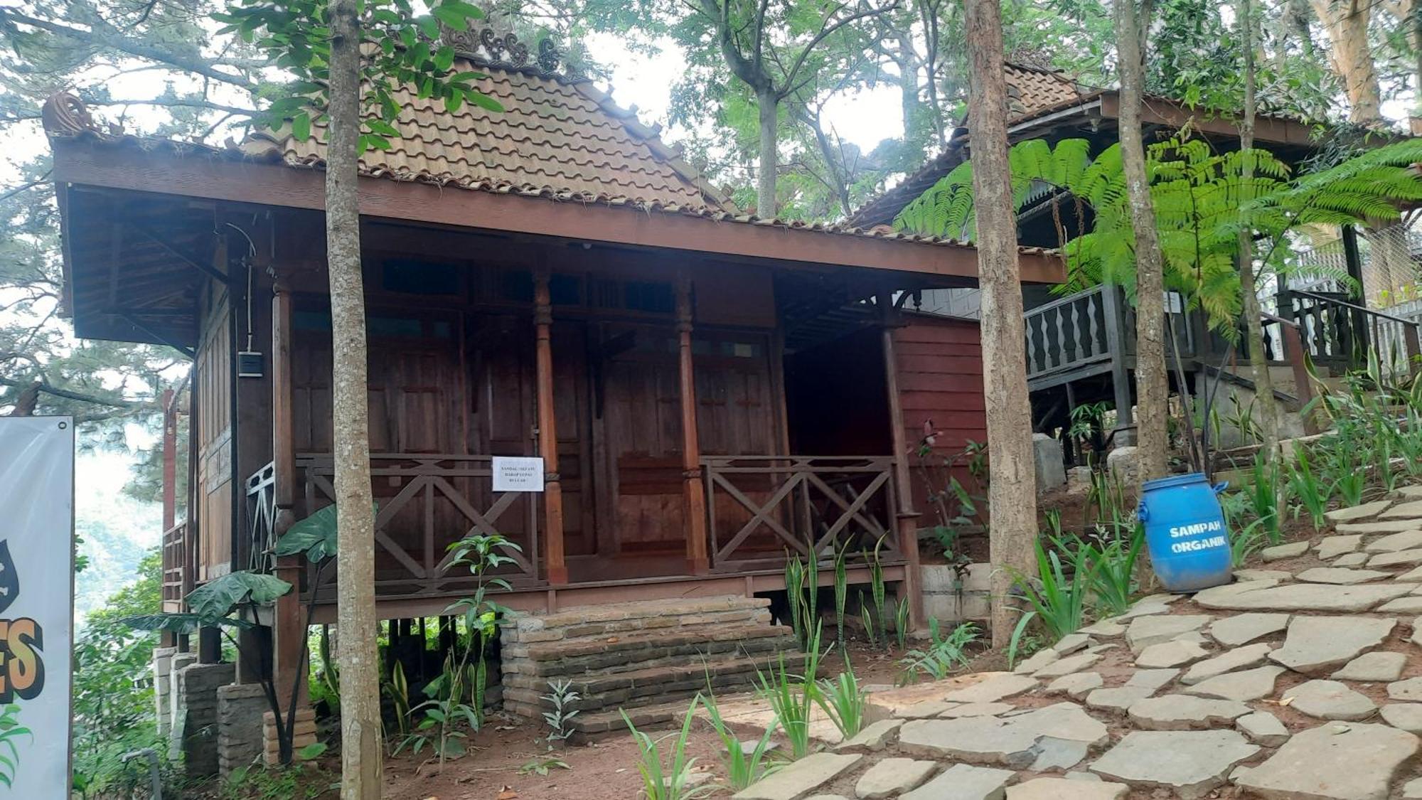 Pijar Resort Powered By Cocotel Kudus ภายนอก รูปภาพ